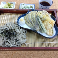 野菜天麩羅へぎ盛り 小出蕎麦