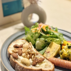 はちみつとナッツとクリームチーズ