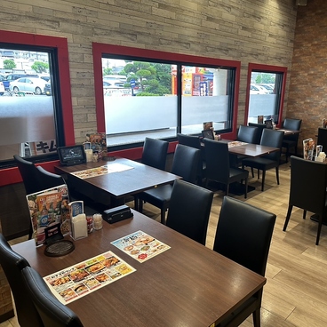 李朝園 おおとりウィングス店の雰囲気1