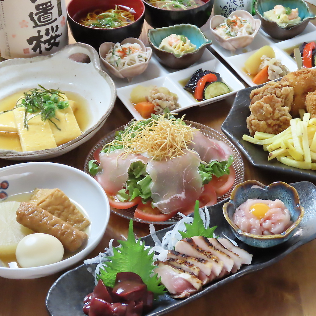 彩り豊かなおばはんのこだわり料理を多数ご用意♪体に優しいおばんざいを是非ご賞味ください！