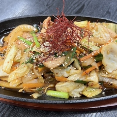 豚肉のピリ辛炒め(チェユクポックム)