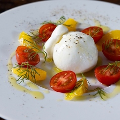 ブッラータチーズのサラダ仕立て