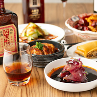 料理を引き立てるワインやオリジナルドリンクも勢揃い★