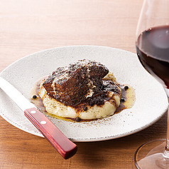 名物　お箸で崩れる旨トロ角煮　マルサラソース