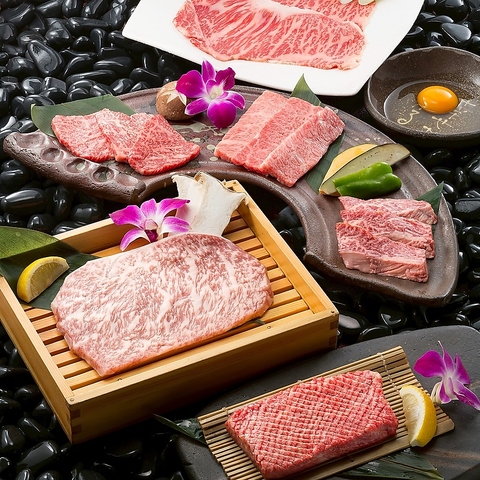 選び抜かれた黒毛和牛、こだわりのホルモン、本場の韓国料理が楽しめます！