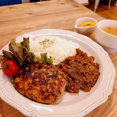 ハンバーグカレー