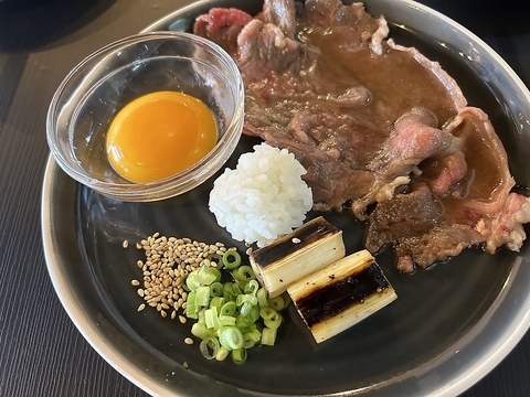 赤身肉メインの創作居酒屋です！！お気軽にお立ち寄りください♪