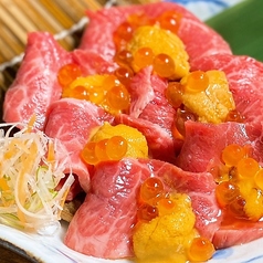 黒毛和牛赤身のうにくら刺し
