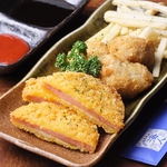 沖縄料理以外も食べたい！という方のために店長自ら一品料理を作ります♪店内の黒板を見てね！