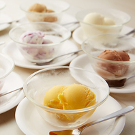 12種類のデザートのアイスは価格に含まれています！