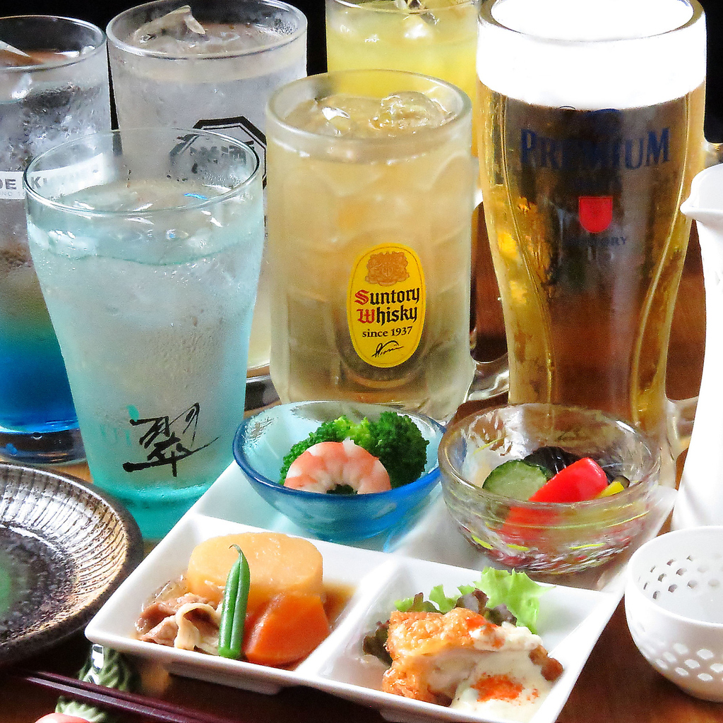 日替りだから毎日来ても楽しめる♪また、ドリンクとおばんざい4種のセットメニューもございます◎