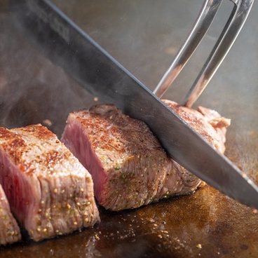 鉄板笑店 有りまんじぇのおすすめ料理1