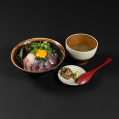 特製! 海鮮丼 (味噌汁付き)