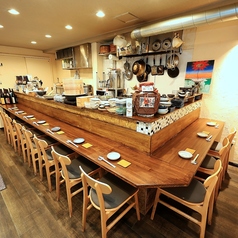 【おひとり様大歓迎】カウンター席を10席ご用意しております！ランチタイムや会社終わりに気軽にお立ちお寄り下さい♪何度来ても楽しめる料理とドリンクをご用意しております♪