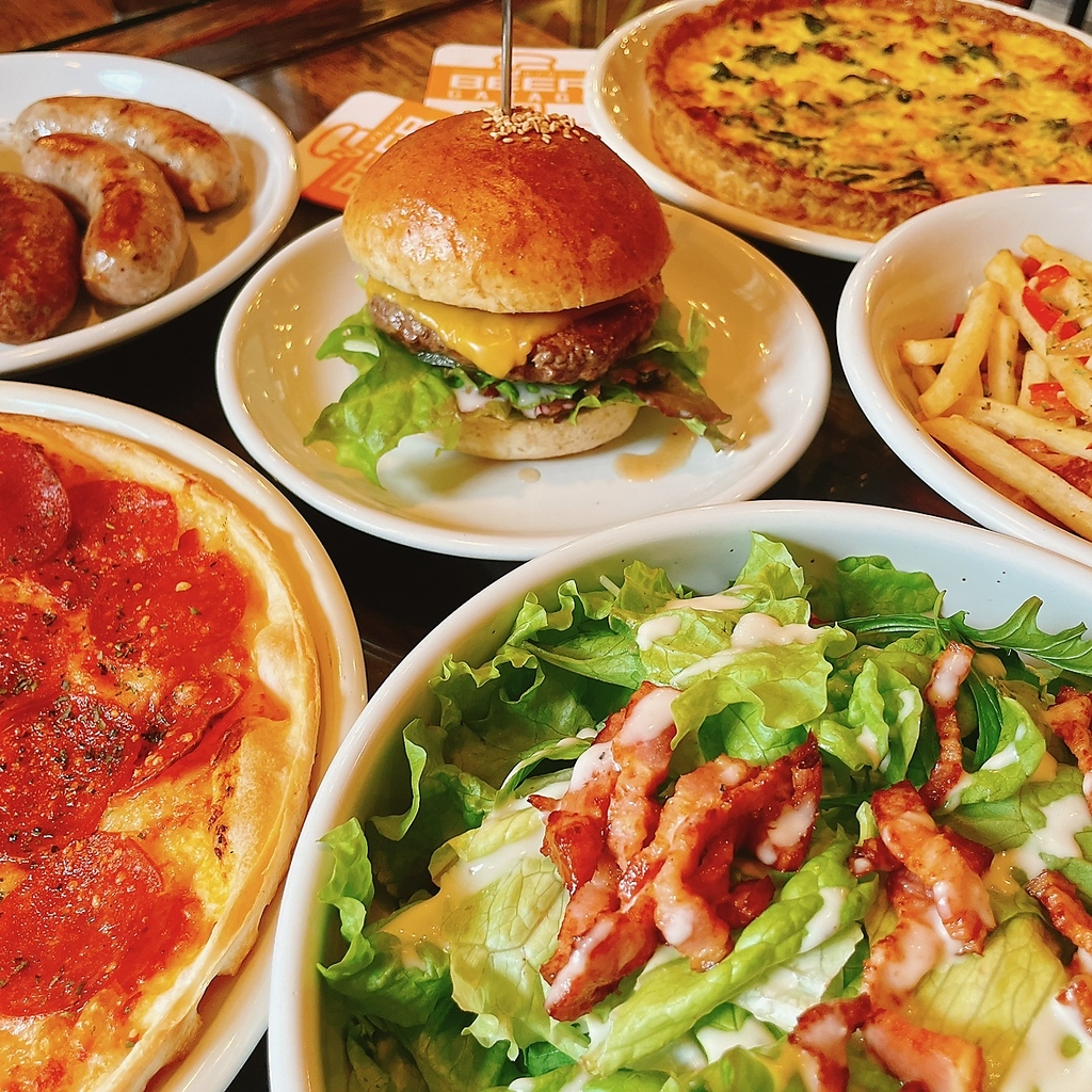 料理長おすすめメニュー！チーズバーガー・フライドチキンなど多数ご用意♪