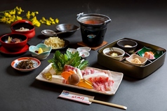 琉球料理と琉球舞踊 四つ竹 久米店のコース写真