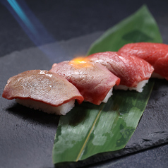 国産黒毛和牛の肉寿司