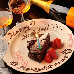 【誕生日や記念日に】特製ドルチェをご用意しております！の写真