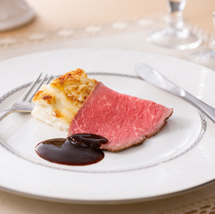 <ディナー限定>国産牛のローストビーフ トリュフソース