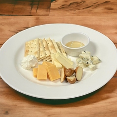 チーズソムリエ厳選チーズ料理の写真