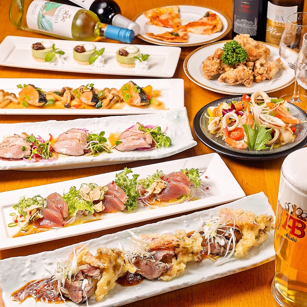 飲み放題に加え、牛サーロインや魚介も味わえる贅沢なコースをご提供。至福の宴会を演出いたします。