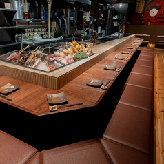 ろばた焼を目の前で楽しむ臨場感が魅力。