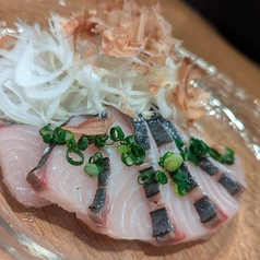 炙り鰆と新玉葱の自家製ポン酢かけ