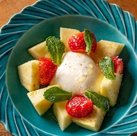 季節の野菜や果実を使用