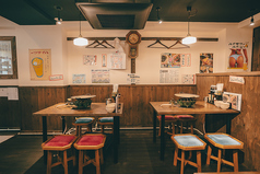 4名様用のテーブル席を5卓ご用意しており、お客様の人数に合わせて柔軟にお席を調整できます。各種ご宴会や女子会にも最適◎