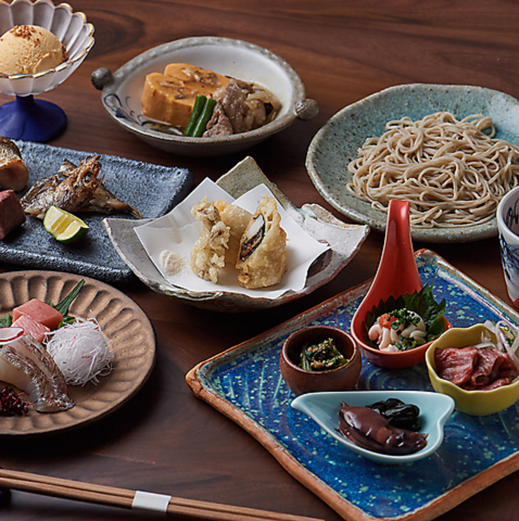 【各種宴会におすすめ】ご家族とのお食事や接待、季節の宴会などにピッタリ。是非ご利用ください。