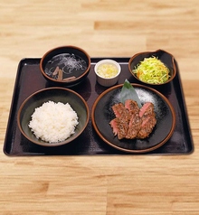 霜降り牛たん(3枚6切)