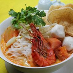 タァちゃんオリジナルスープは米麺と相性バッチリです