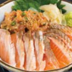炙りサーモン丼