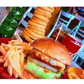 料理メニュー写真&nbsp;Cheddar cheese burger & ONION RING TOWER
