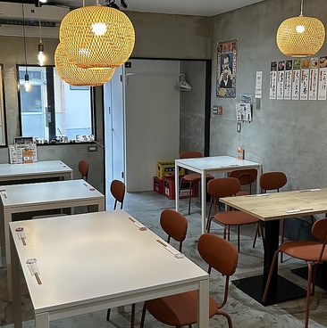 和牛どんぶり家 にくにの雰囲気1