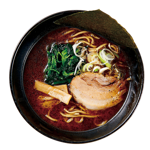自家製マー油(焦がしにんにく油)入り黒いやみつきとんこつ醤油ラーメンご賞味あれ!