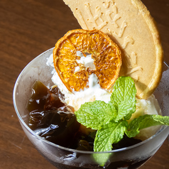 コーヒーゼリーの小さなパフェ