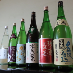 厳選した日本酒を用意しております♪