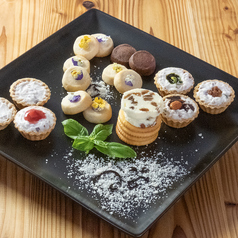 maru cafe&bal } JtFAho