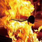 藁焼きが自慢の【隠れ家個室居酒屋】です。