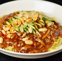 ジャージャン麺