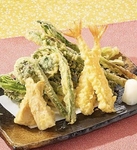 山菜天ぷら　もうすぐ終わりですよ。