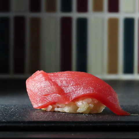 店主こだわりの新鮮ネタ！カジュアルにお楽しみください◎