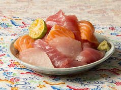 マグロとサーモンの海人盛り
