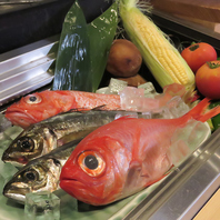 和の雰囲気が漂う店内は全28席ございます。