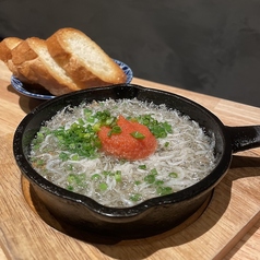 博多明太子としらすのアヒージョ