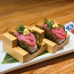 和牛頬にくの握り/生たんユッケの手巻き1貫 各