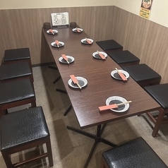 7～9名様用のテーブル席をご用意しております。