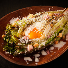 温サラダ革命！焼きレタスのシーザー仕立て