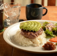 パンだけでなくご飯ものも絶品！ゆったりと過ごせる空間で美味しいお食事をどうぞ。